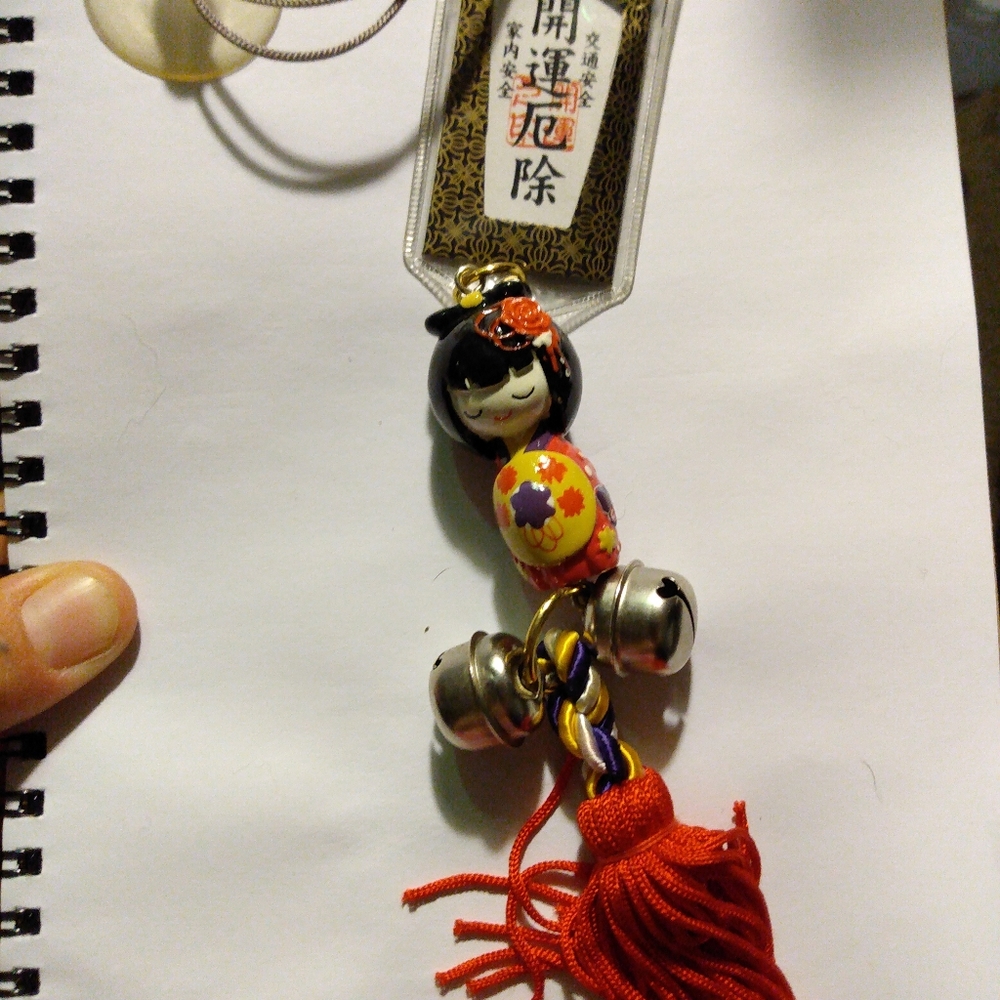 Ceramic Japanese doll accent